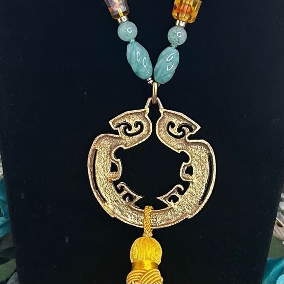 Jadeite Gemstones Tassel Necklace 12" Blue Gold-tone Chinese Zodiac Medallion - Picture 10 of 14